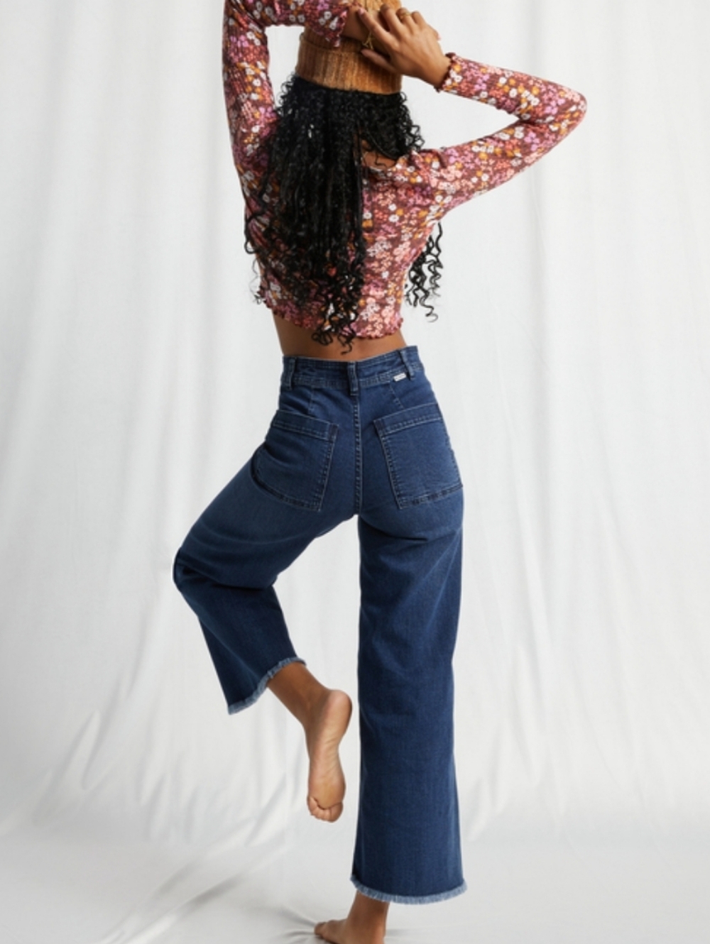 Billabong Free Fall High Rise Wide Leg Cropped Jeans Indigo Blue Size 26 - Picture 10 of 12